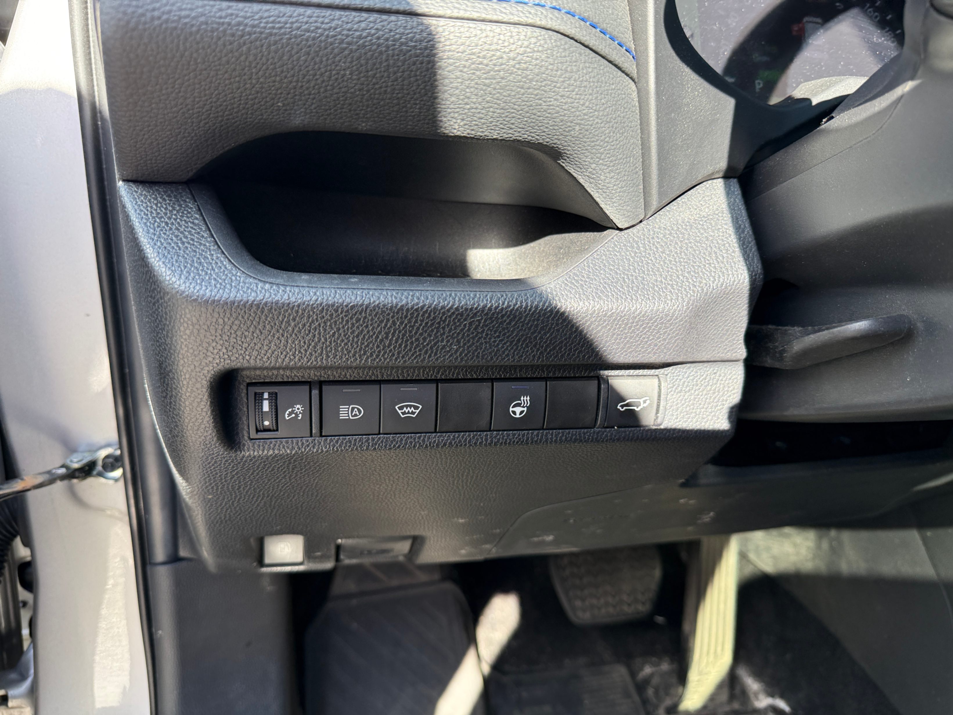 /crownautomobile/2024-Toyota-RAV4-9756265841010545.jpg