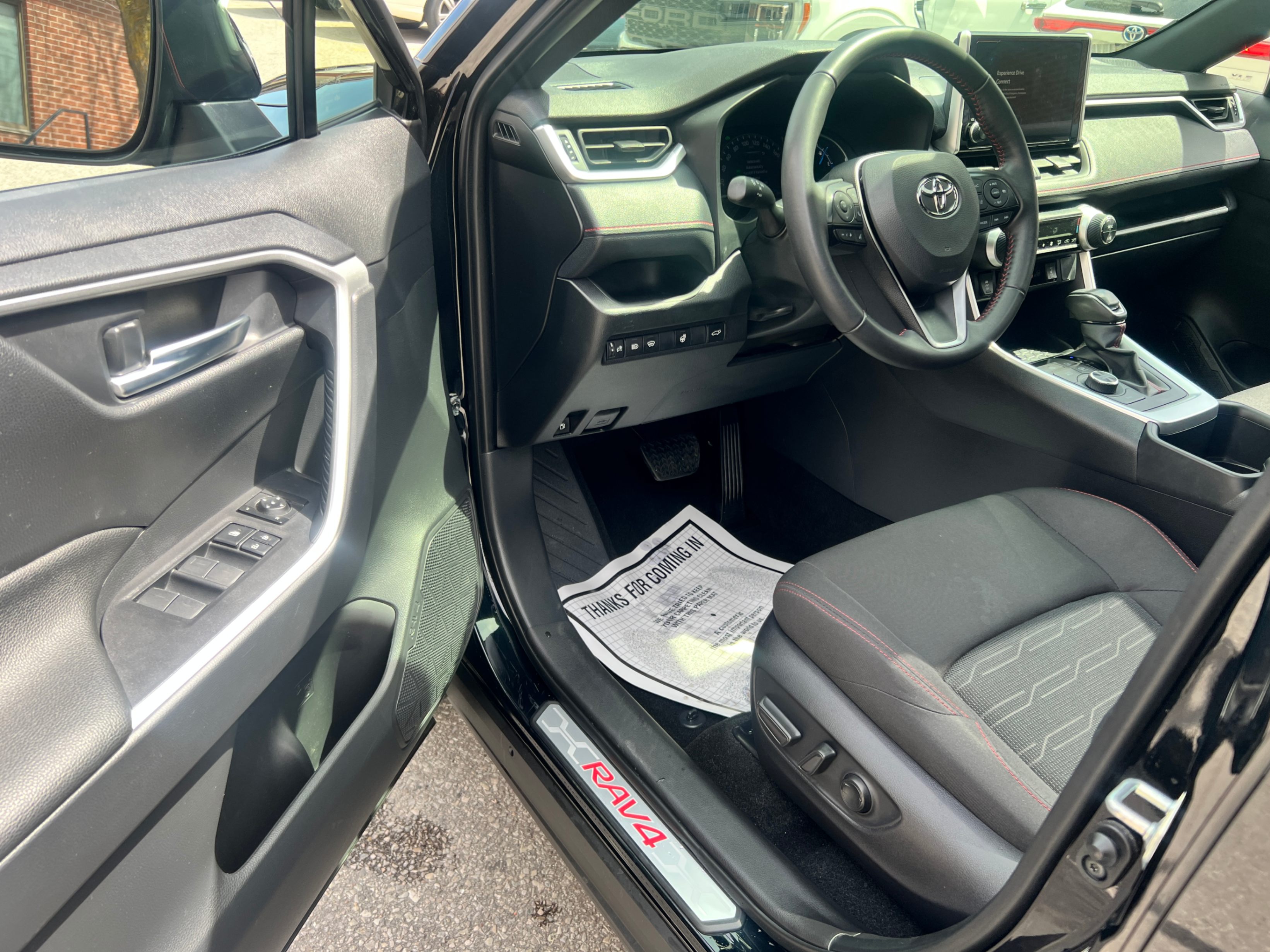 /crownautomobile/2024-Toyota-RAV4Prime-3977950434138109.jpg