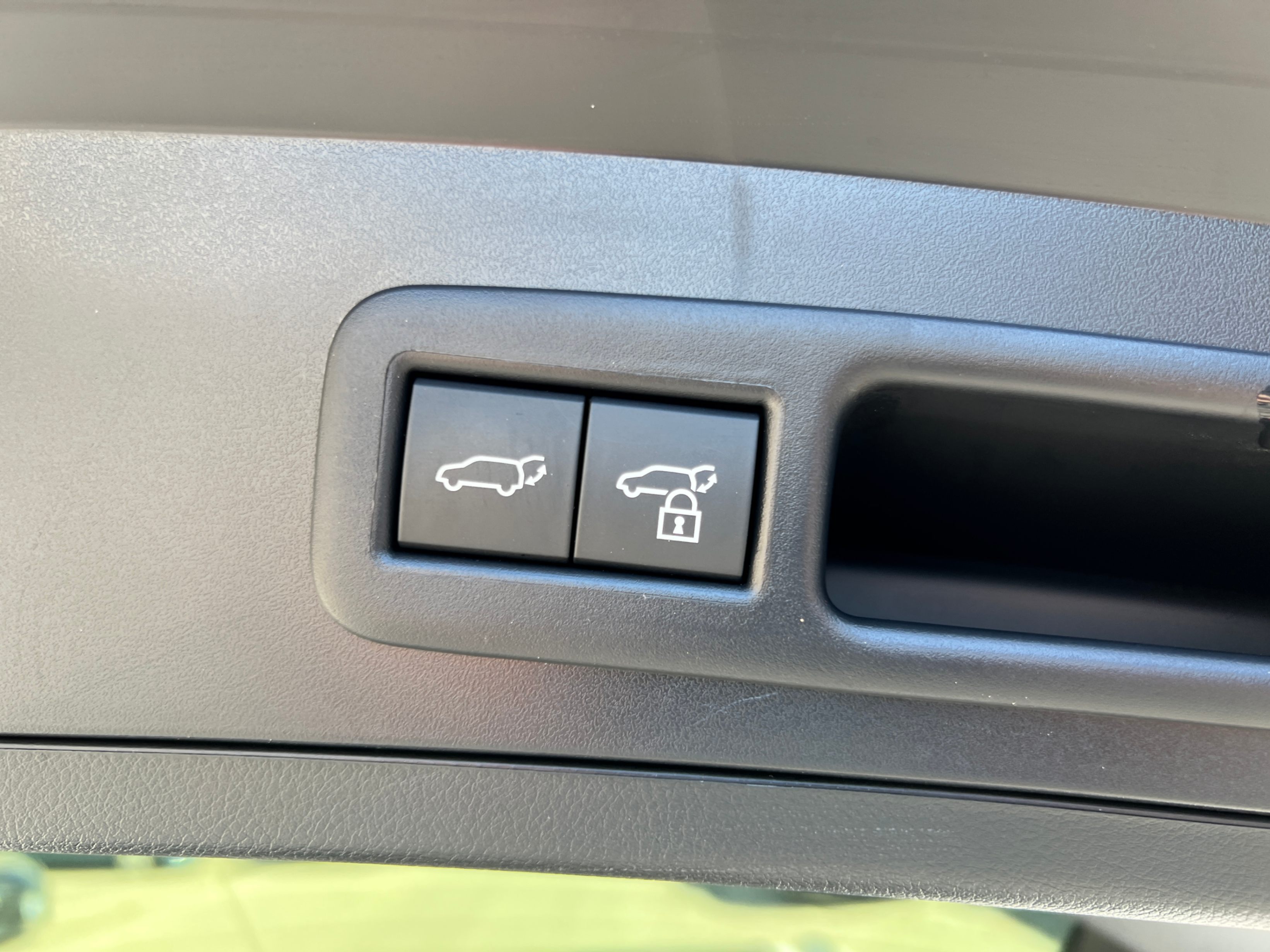 /crownautomobile/2025-Lexus-UX-7998519171946996.jpg