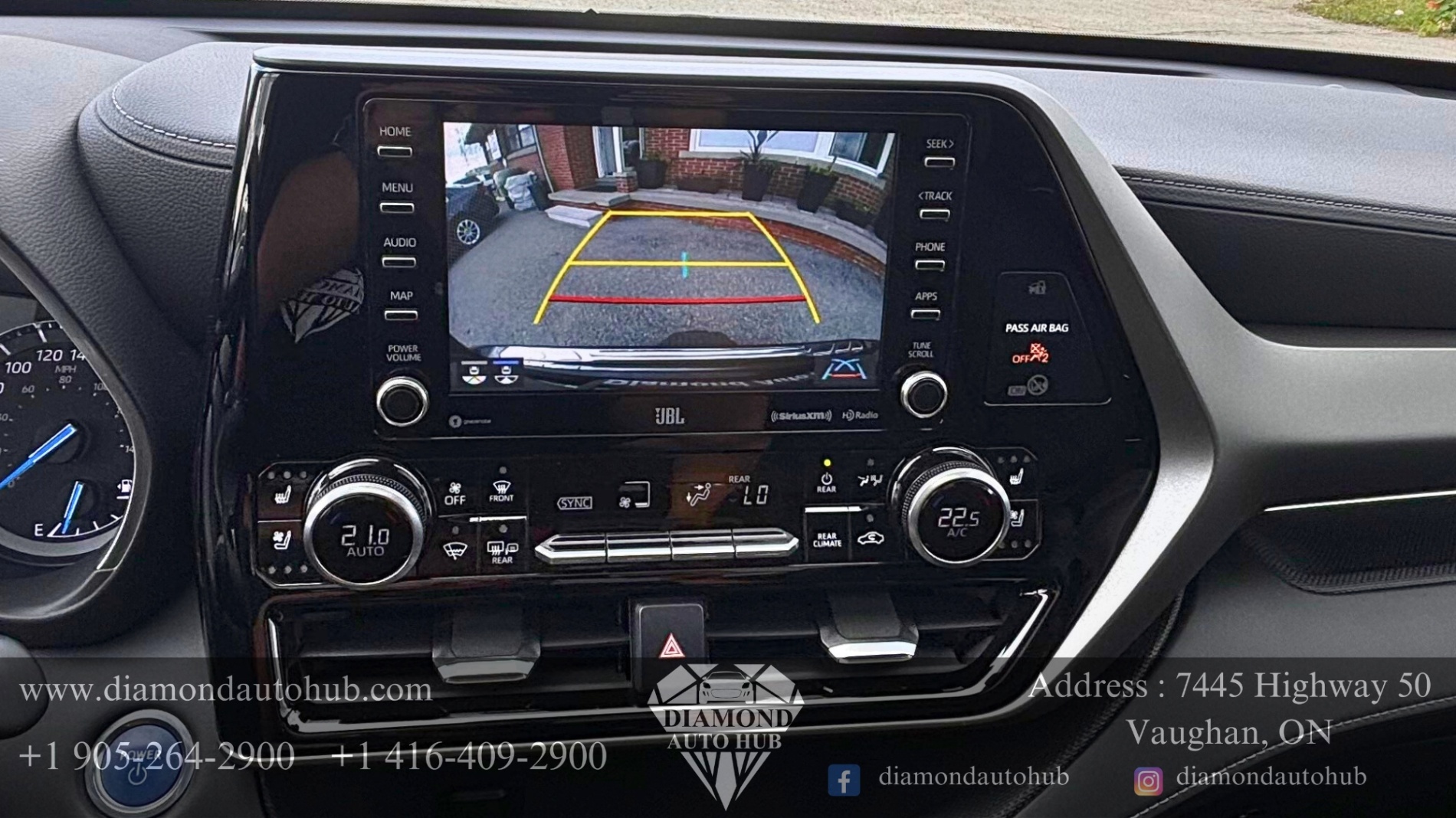/diamondautohub/2020-Toyota-Highlander-00381921751462011.jpg