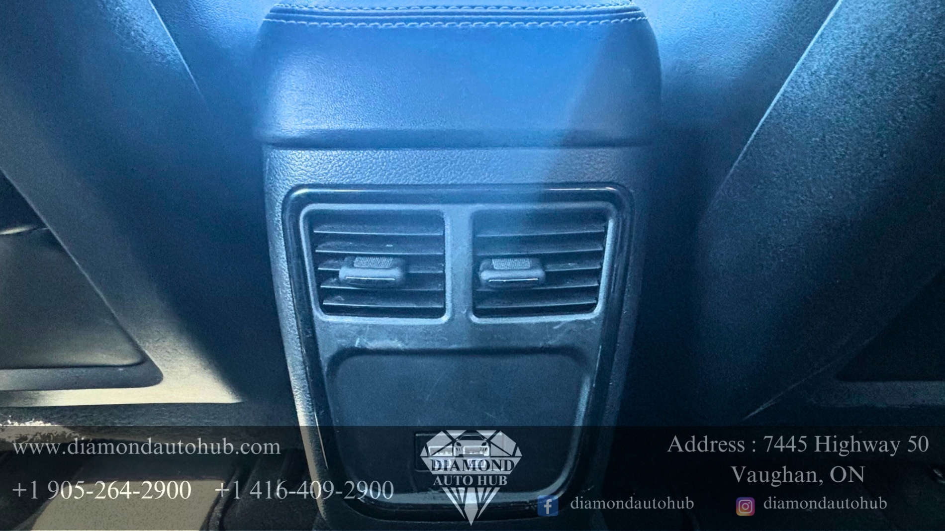 /diamondautohub/2022-Chrysler-300-16063554525627843.jpg