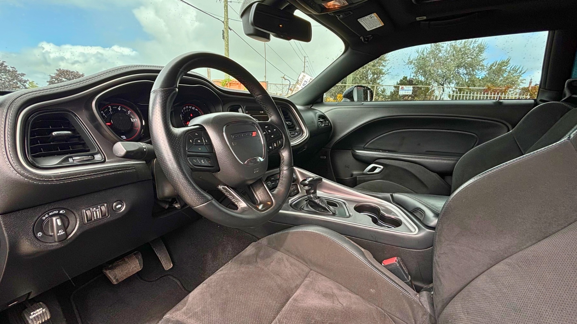 /diamondautohub/2022-Dodge-Challenger-4488457992140751.jpg