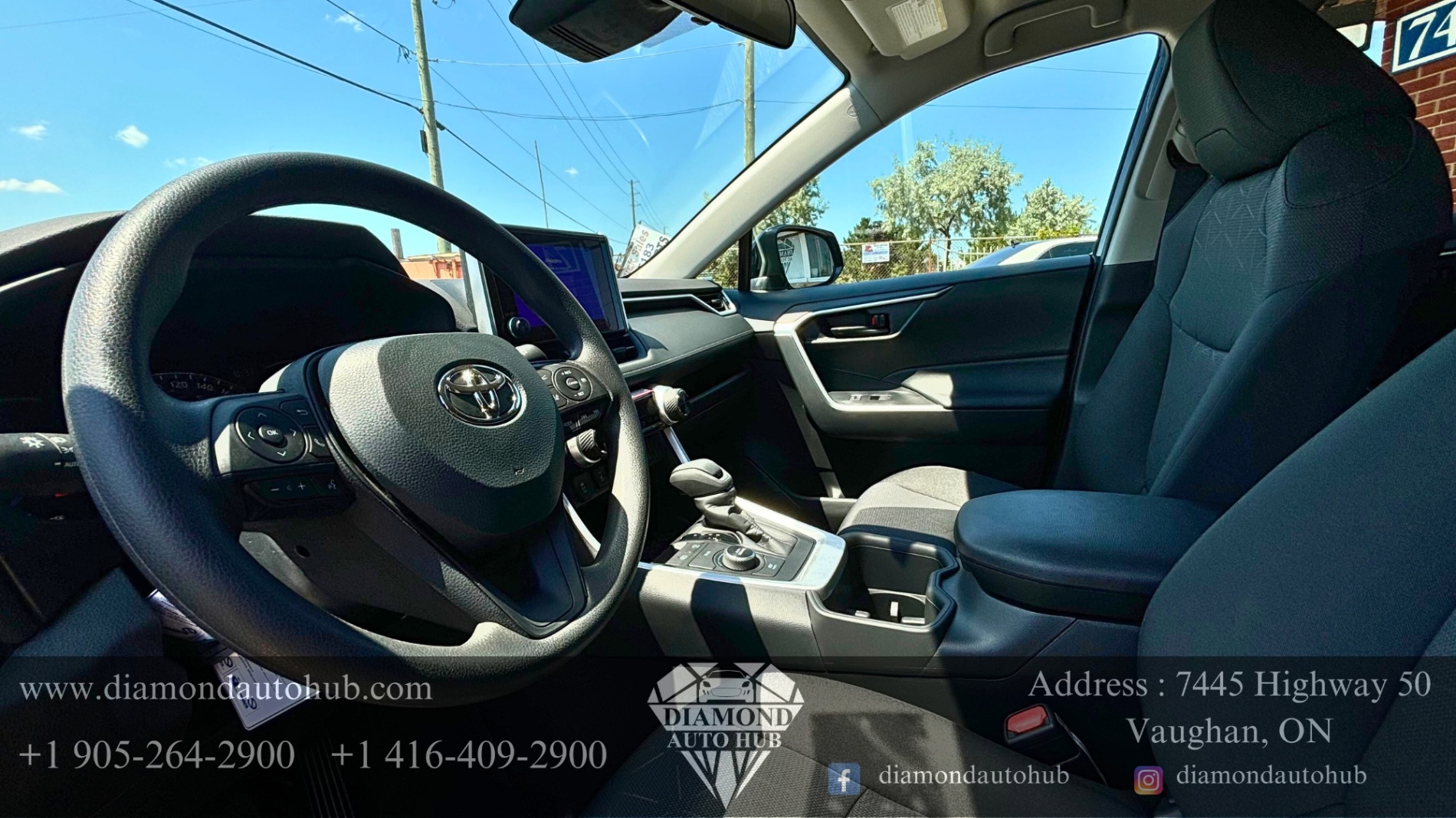 /diamondautohub/2024-Toyota-RAV4-3682304611974472.jpg