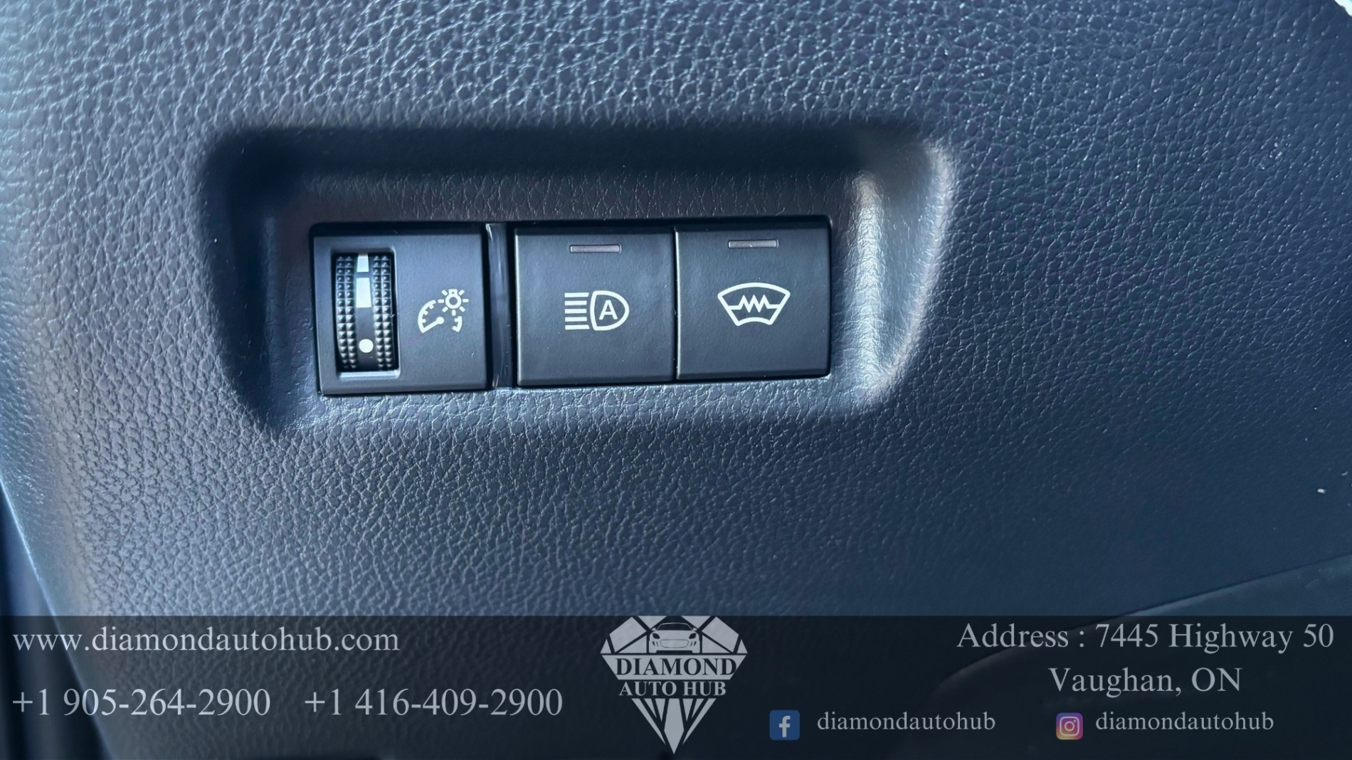 /diamondautohub/2024-Toyota-RAV4-8541695427065419.jpg
