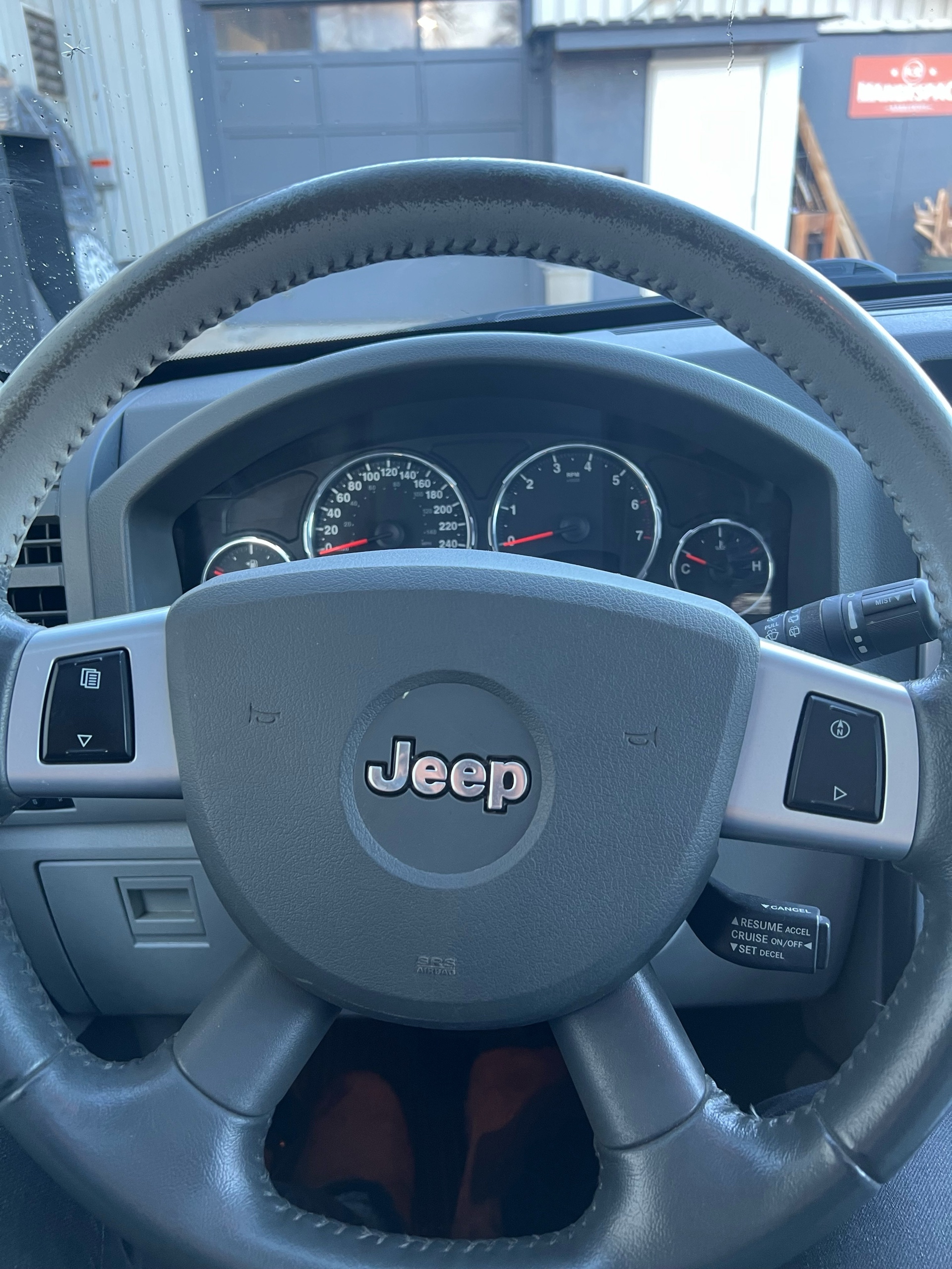 /drivehubautosales/2008-Jeep-Liberty-36527349902940465.jpg