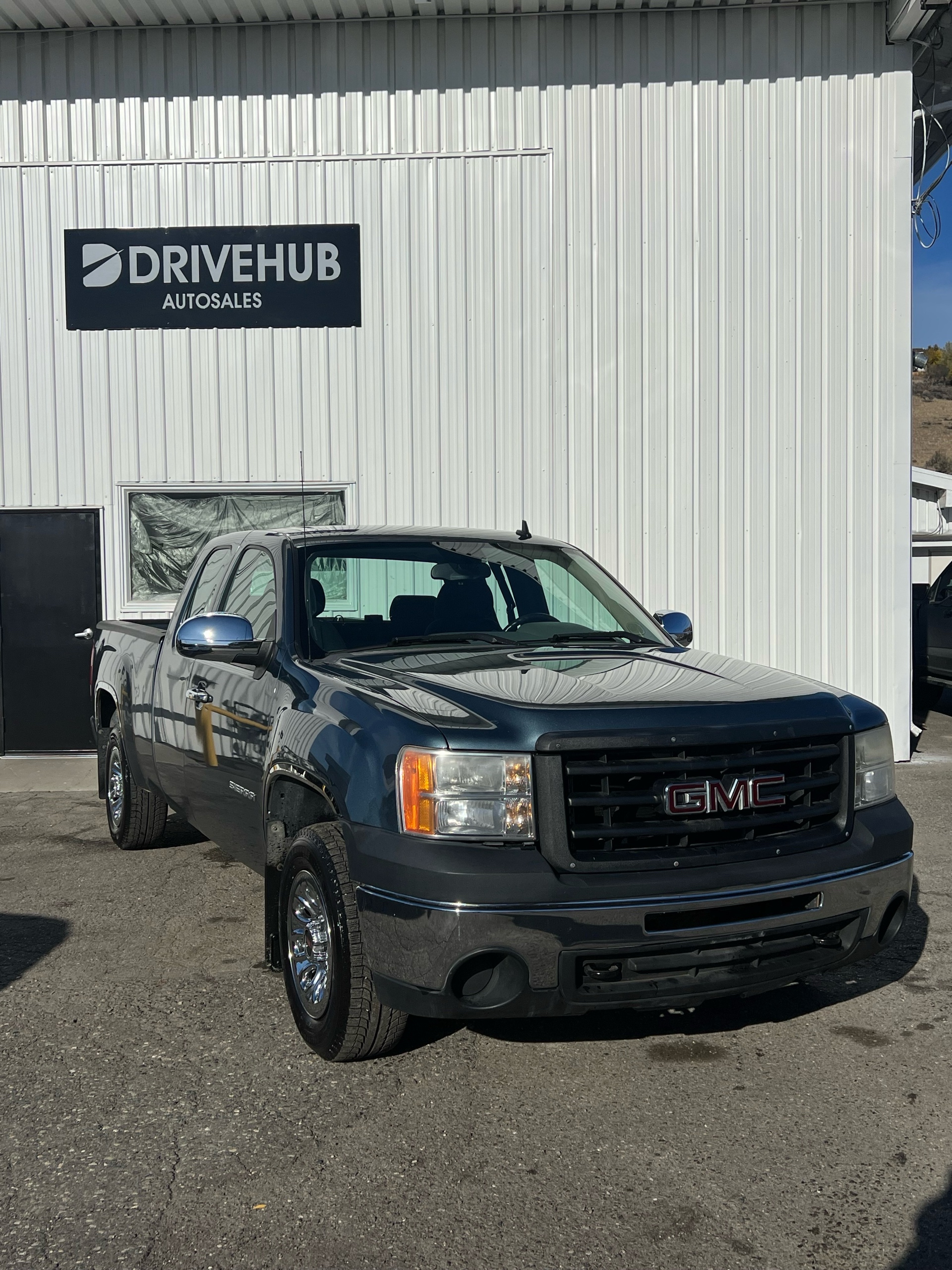 /drivehubautosales/2011-GMC-Sierra1500-2729659317482851.jpg