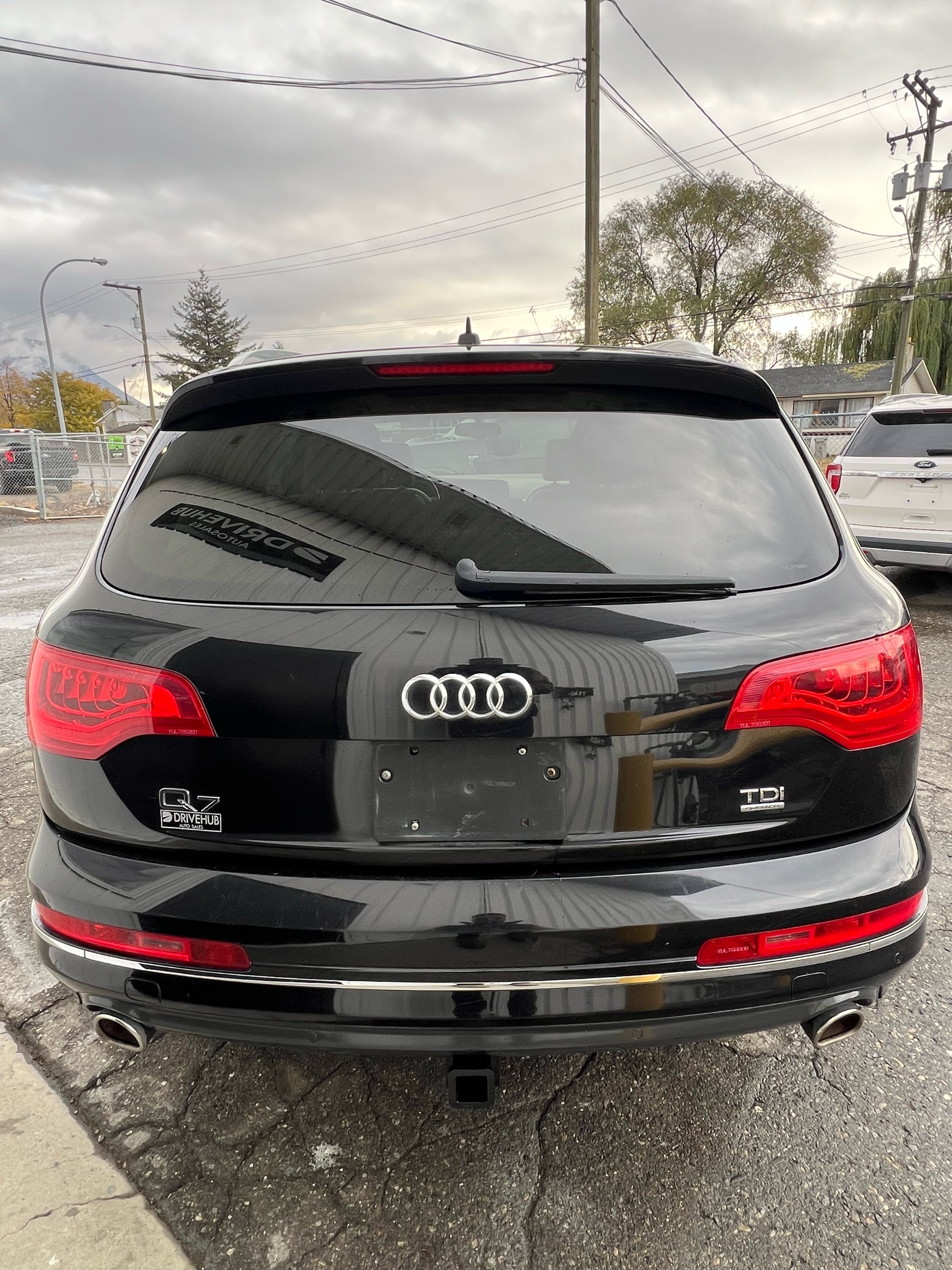 /drivehubautosales/2013-Audi-Q7-8502411870004811.jpg