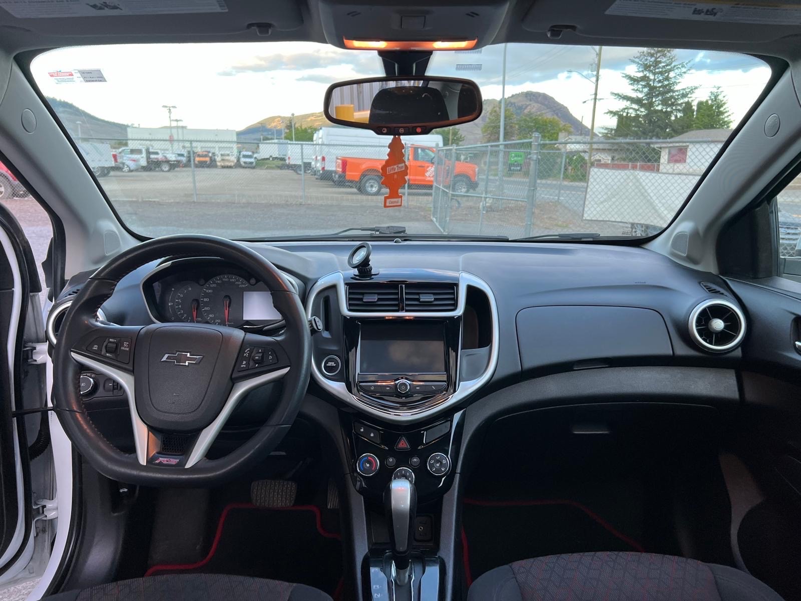 /drivehubautosales/2018-Chevrolet-Sonic-7800677289907596.jpg
