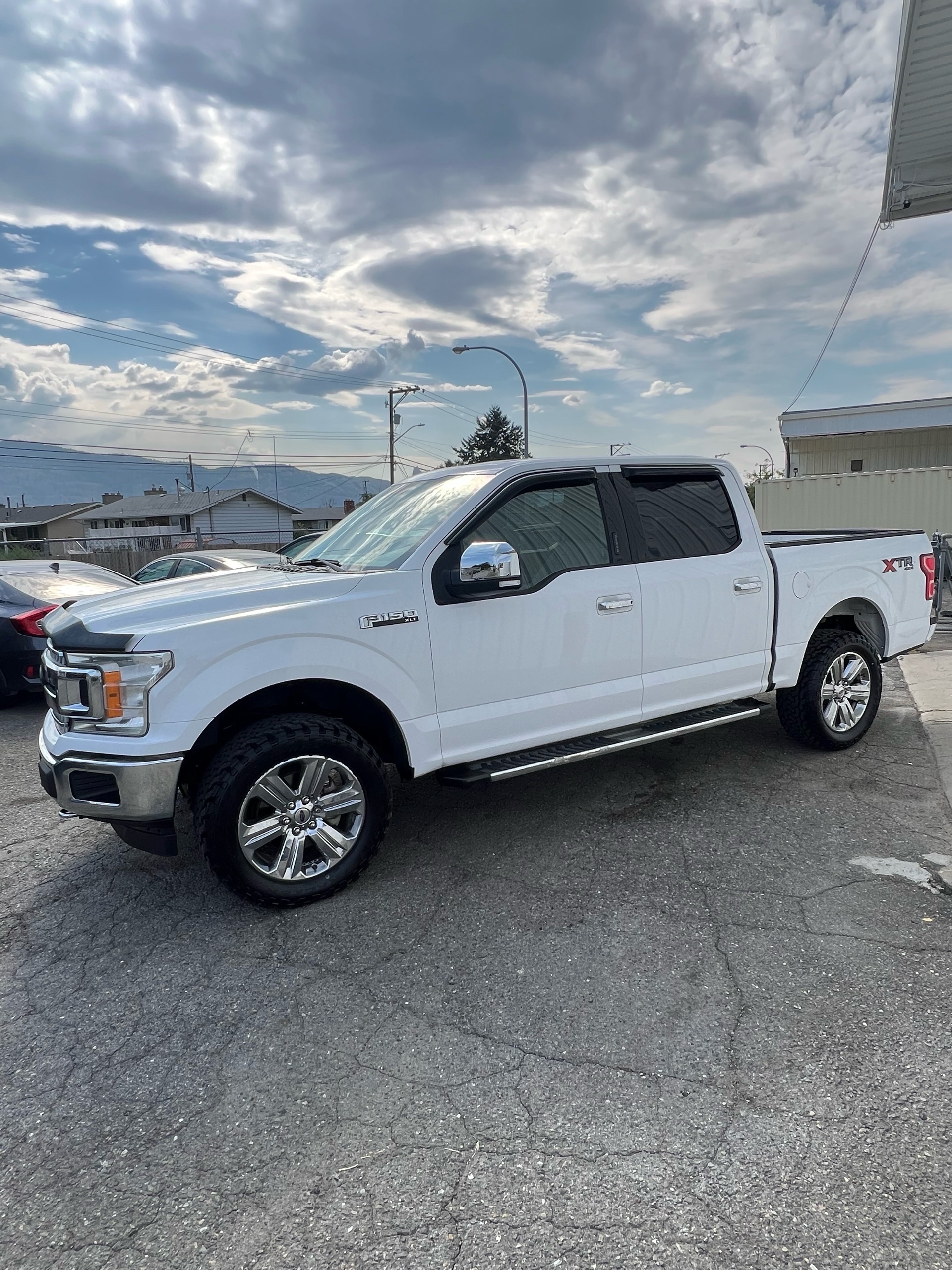 /drivehubautosales/2018-Ford-F-150-8478907015137607.jpg