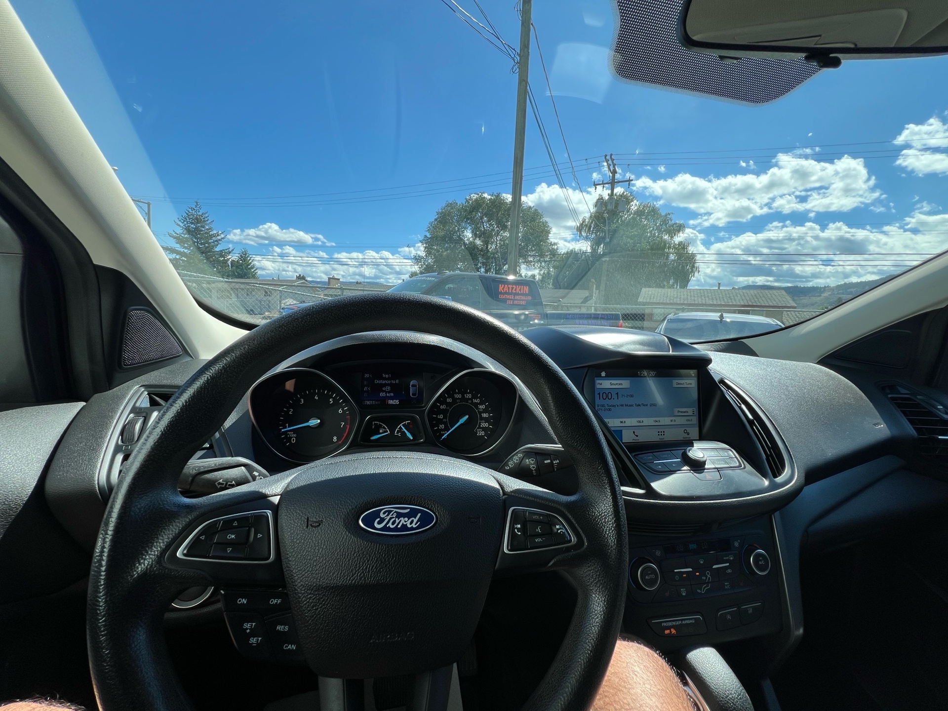 /drivehubautosales/2019-Ford-Escape-5945686474340044.jpg