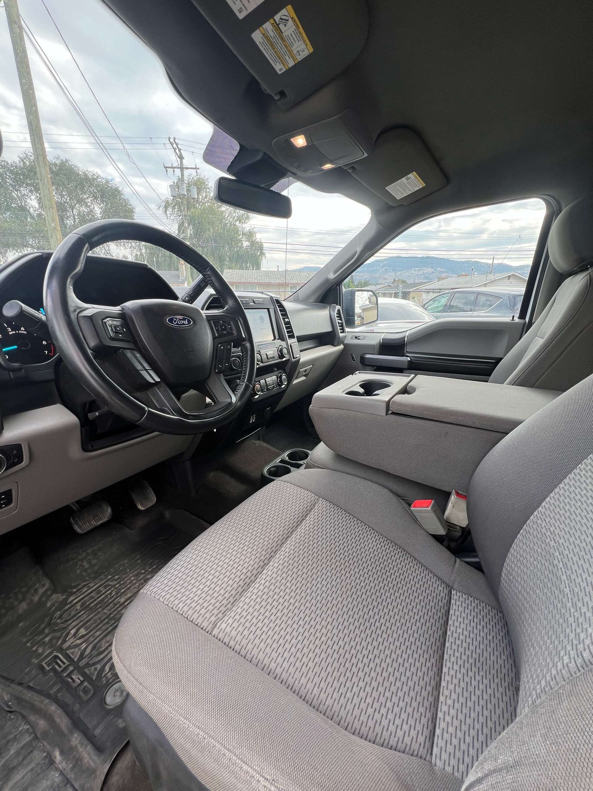 /drivehubautosales/2019-Ford-F-150-14211182551333357.jpg