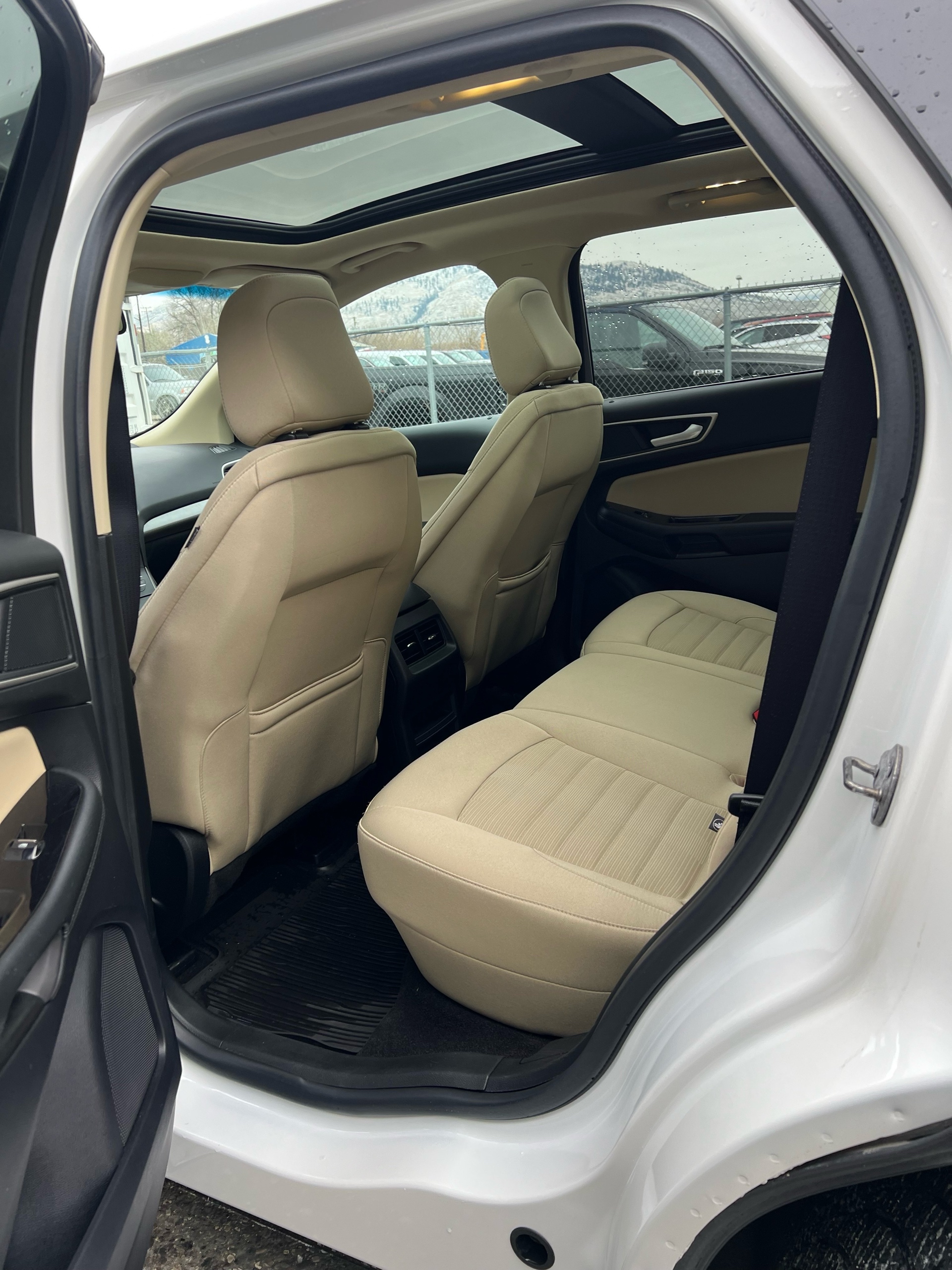 /drivehubautosales/2020-Ford-Edge-05494251748530443.jpg