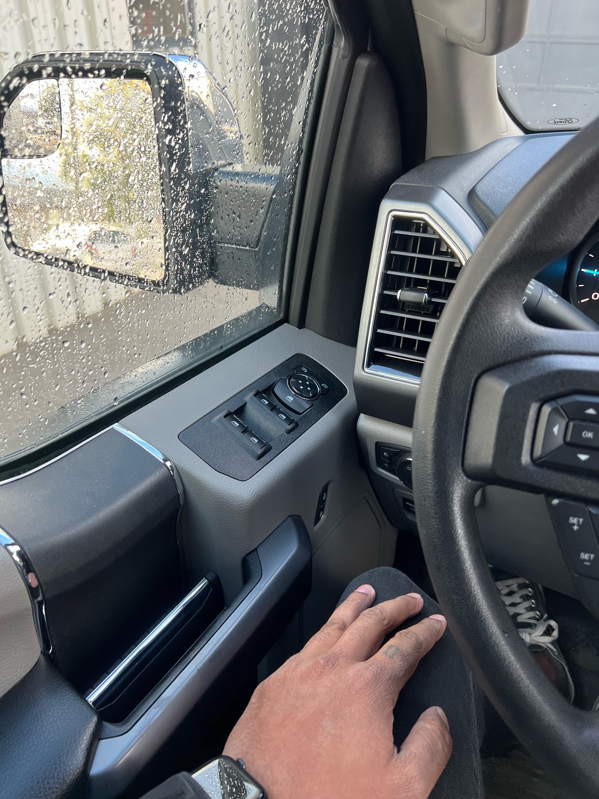 /drivehubautosales/2020-Ford-F-150-08233586447466901.jpg