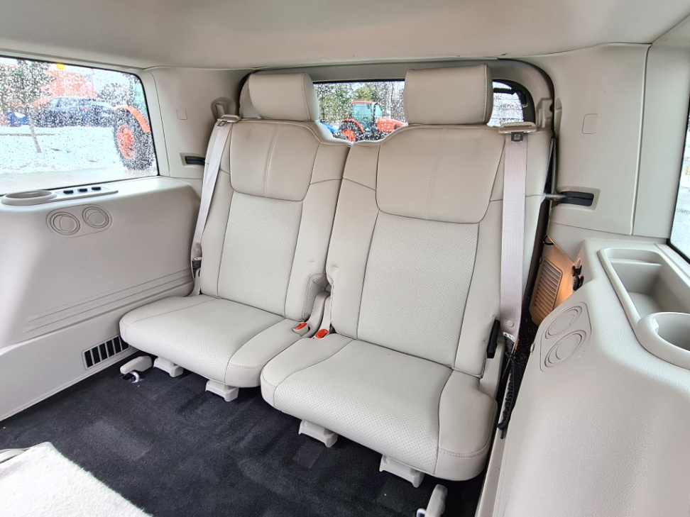 /drivenautosalesltd/034764814070045835-13.jpeg