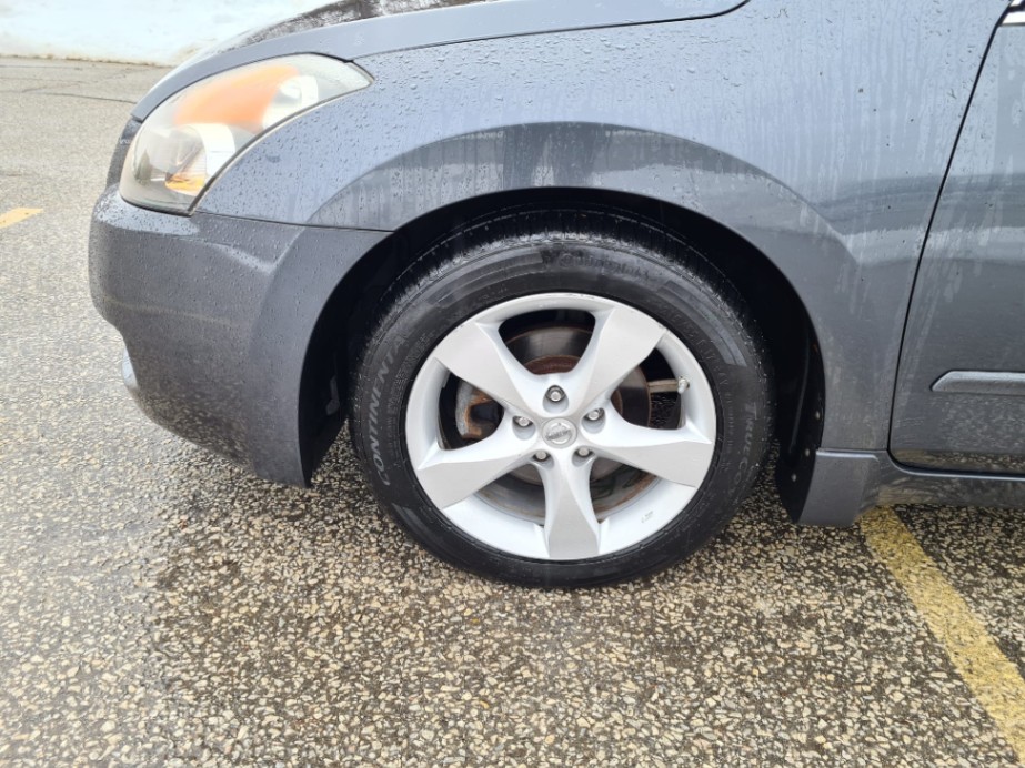 /drivenautosalesltd/05754247479775132-23.jpeg