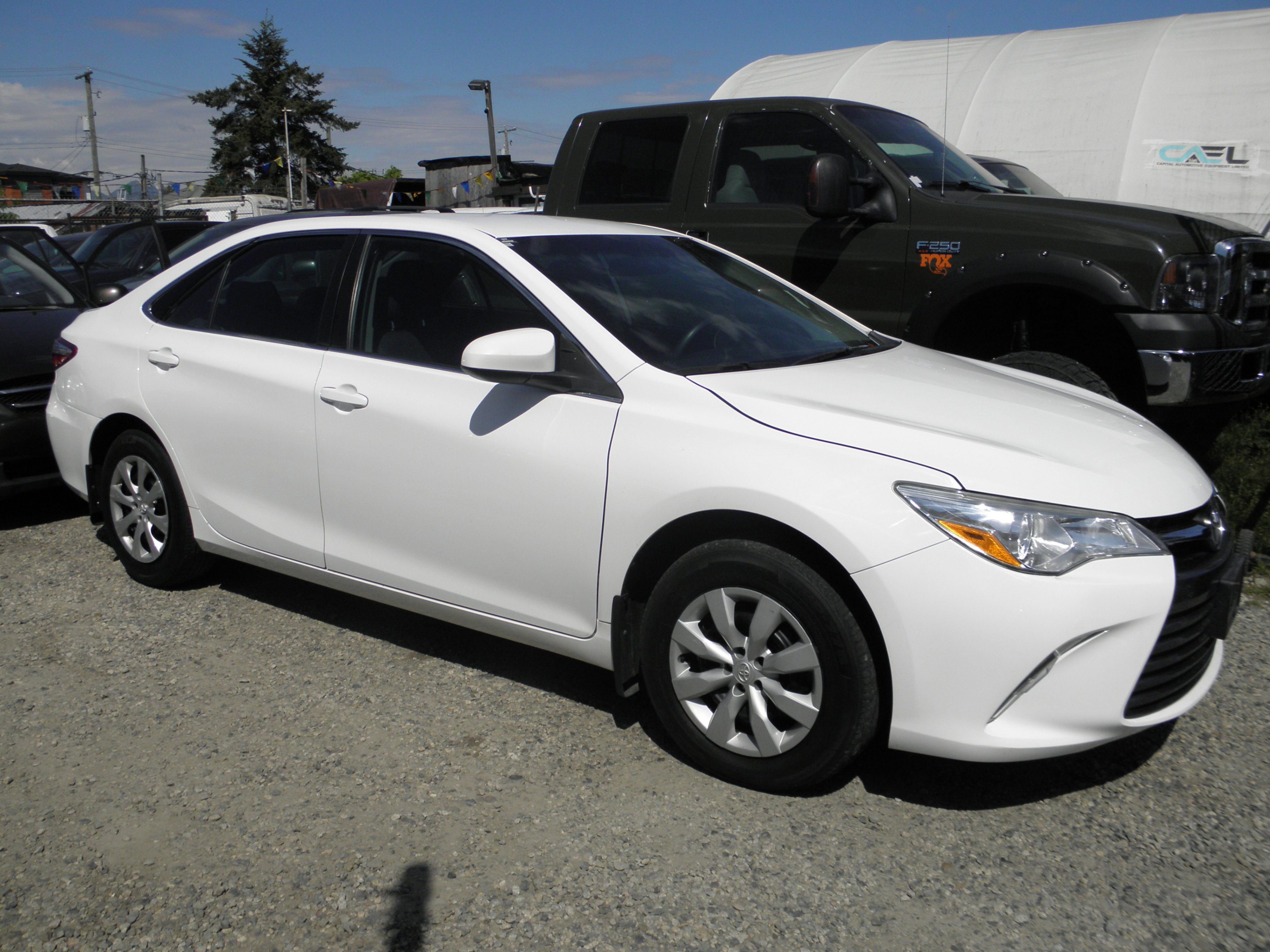 2017 Toyota Camry SE Special Edition power options backup camera bluetooth low kilometer