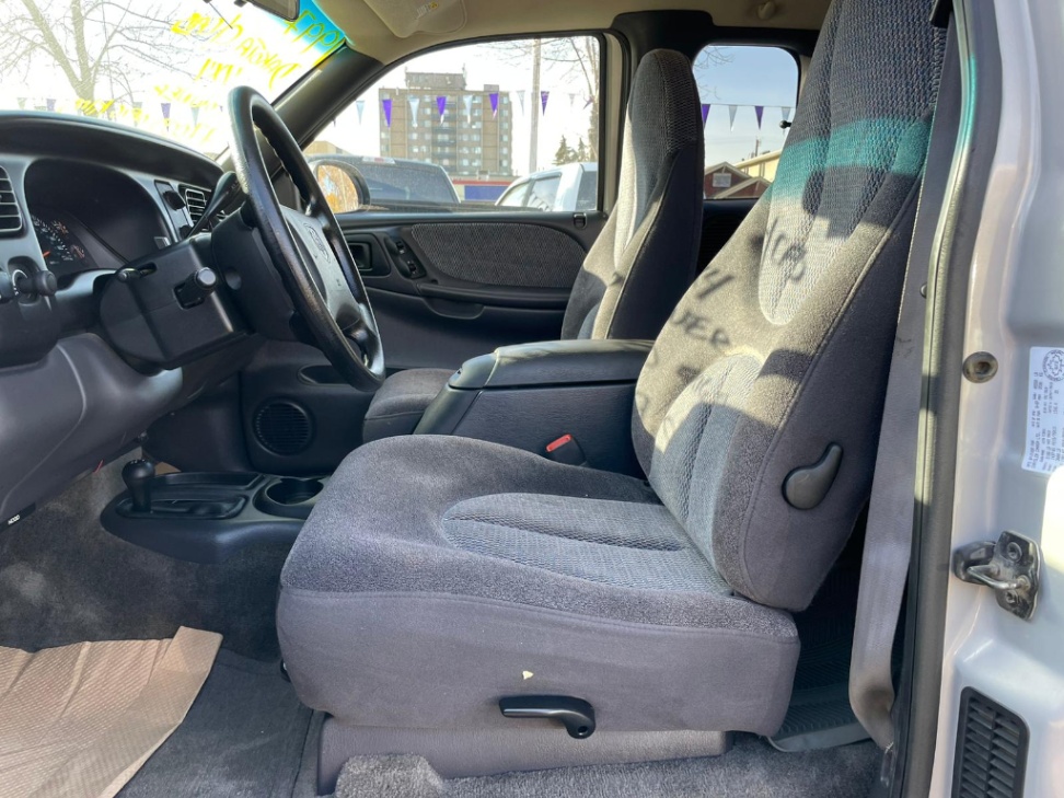 /drivenbyyouautosales/1997-Dodge-Dakota-019335677036588894.jpg