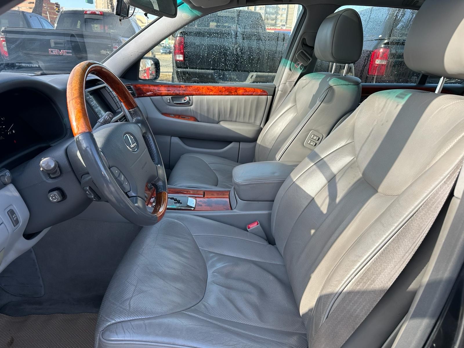 /drivenbyyouautosales/2005-Lexus-LS430-26492061616803064.jpg
