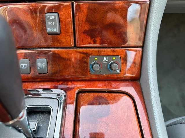 /drivenbyyouautosales/2005-Lexus-LS430-6003978155683294.jpg