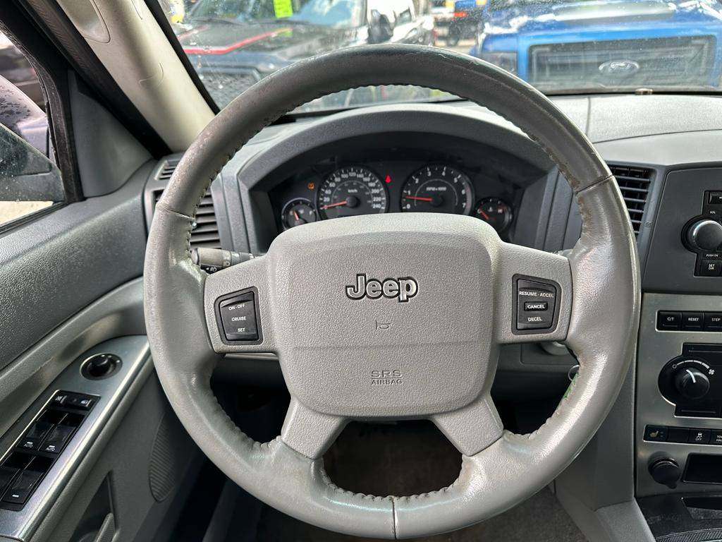 /drivenbyyouautosales/2006-Jeep-GrandCherokee-04703962617385837.jpg