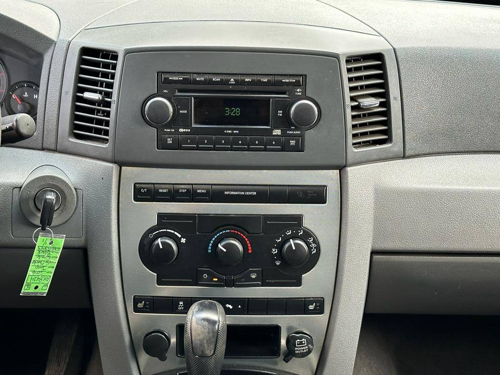 /drivenbyyouautosales/2006-Jeep-GrandCherokee-39641292504318115.jpg