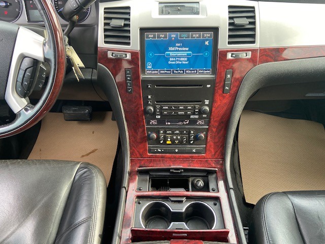 /drivenbyyouautosales/2008-Cadillac-Escalade-11952293910129042.jpg