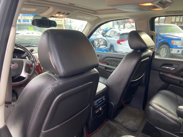 /drivenbyyouautosales/2008-Cadillac-Escalade-30967599825853.jpg