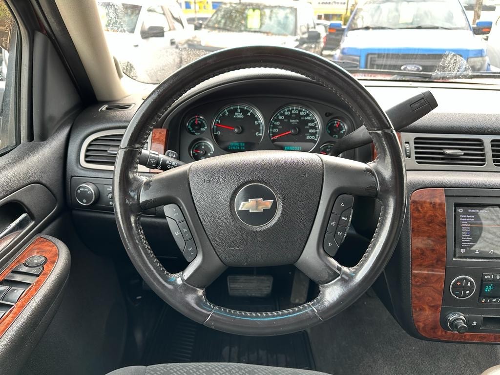 /drivenbyyouautosales/2008-Chevrolet-Avalanche-24353134878492266.jpg