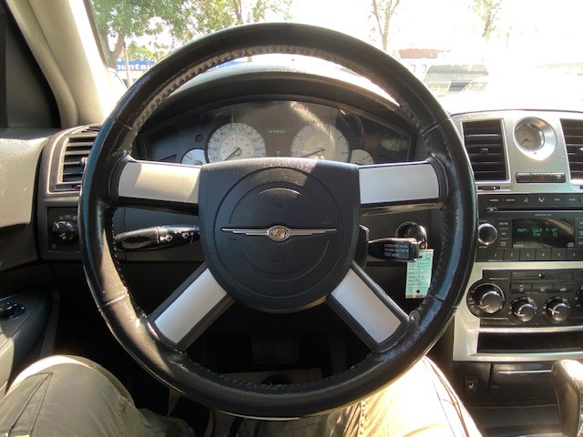 /drivenbyyouautosales/2009-Chrysler-300-42312373386967894.jpg