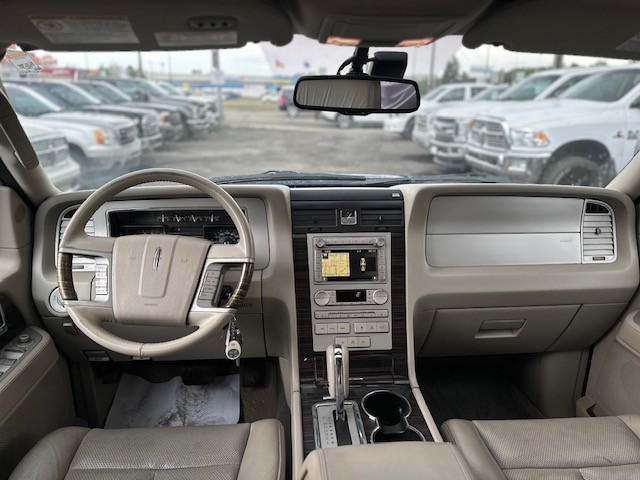 /drivenbyyouautosales/2010-Lincoln-Navigator-3166162325321422.jpg