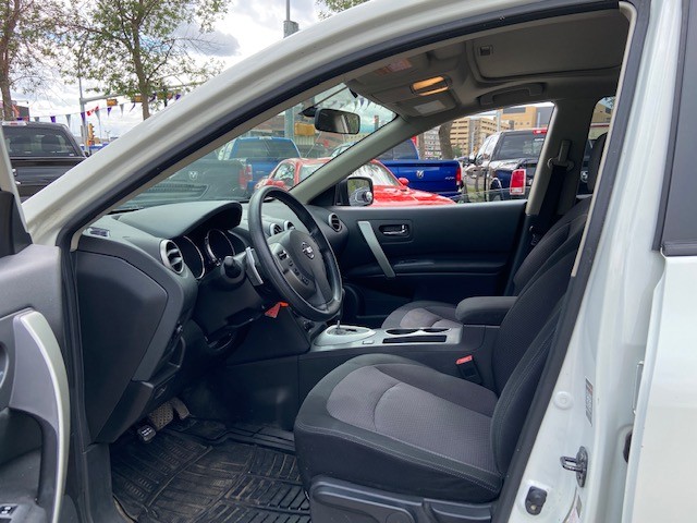 /drivenbyyouautosales/2010-Nissan-Rogue-8586130832661065.jpg