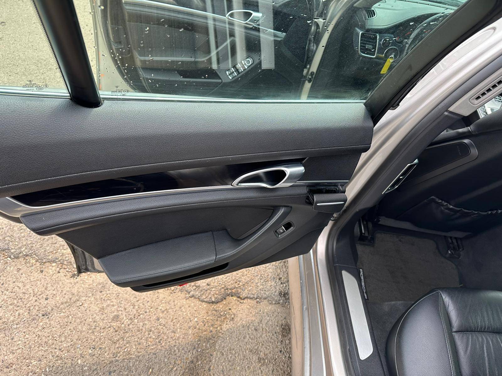 /drivenbyyouautosales/2010-Porsche-Panamera-1132640153219504.jpg