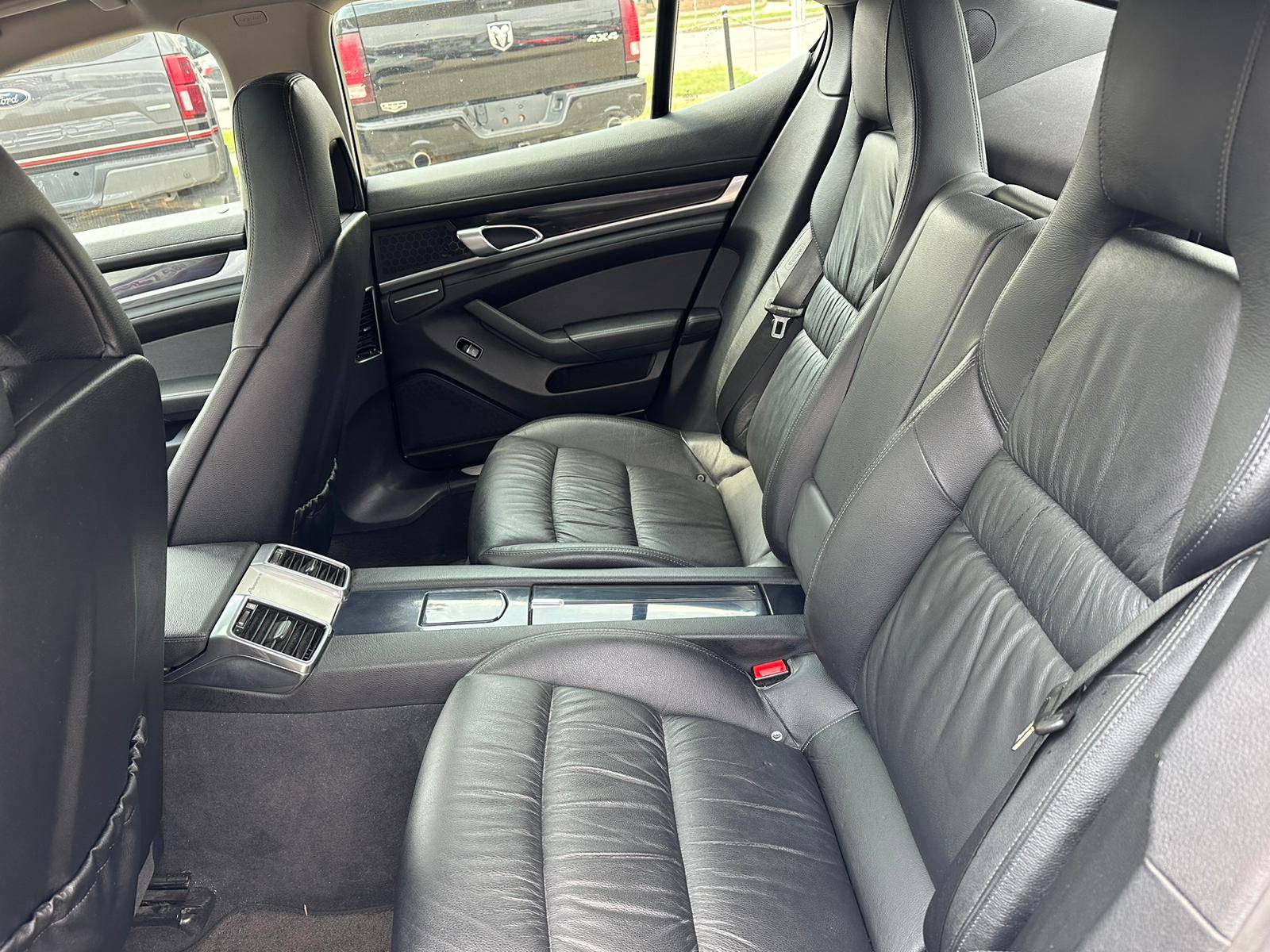 /drivenbyyouautosales/2010-Porsche-Panamera-20262325292382477.jpg