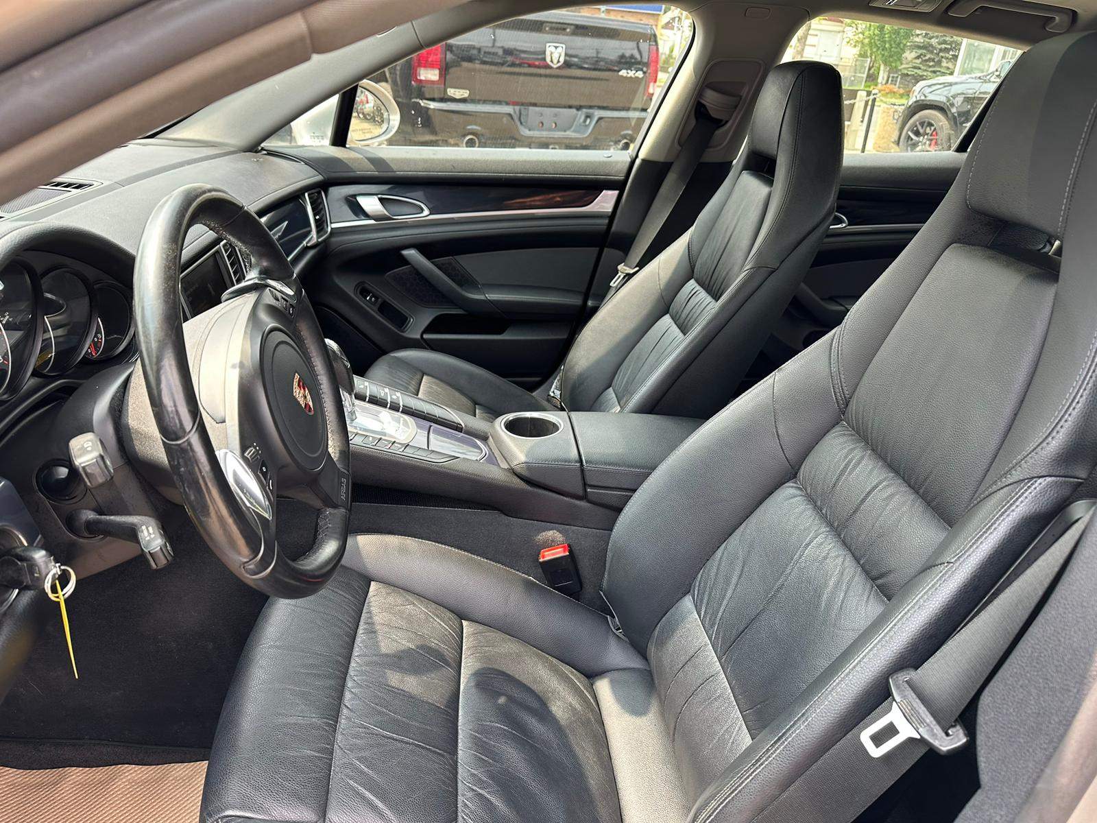 /drivenbyyouautosales/2010-Porsche-Panamera-5061060020225949.jpg