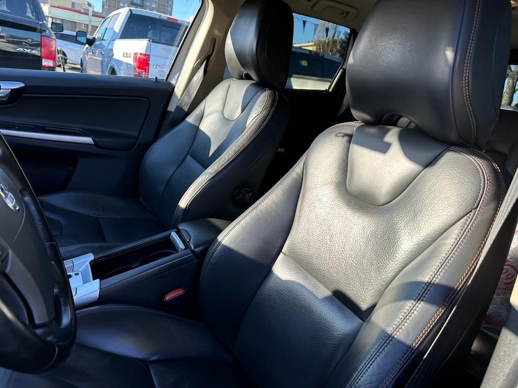 /drivenbyyouautosales/2010-Volvo-XC60-6190155606606245.jpg
