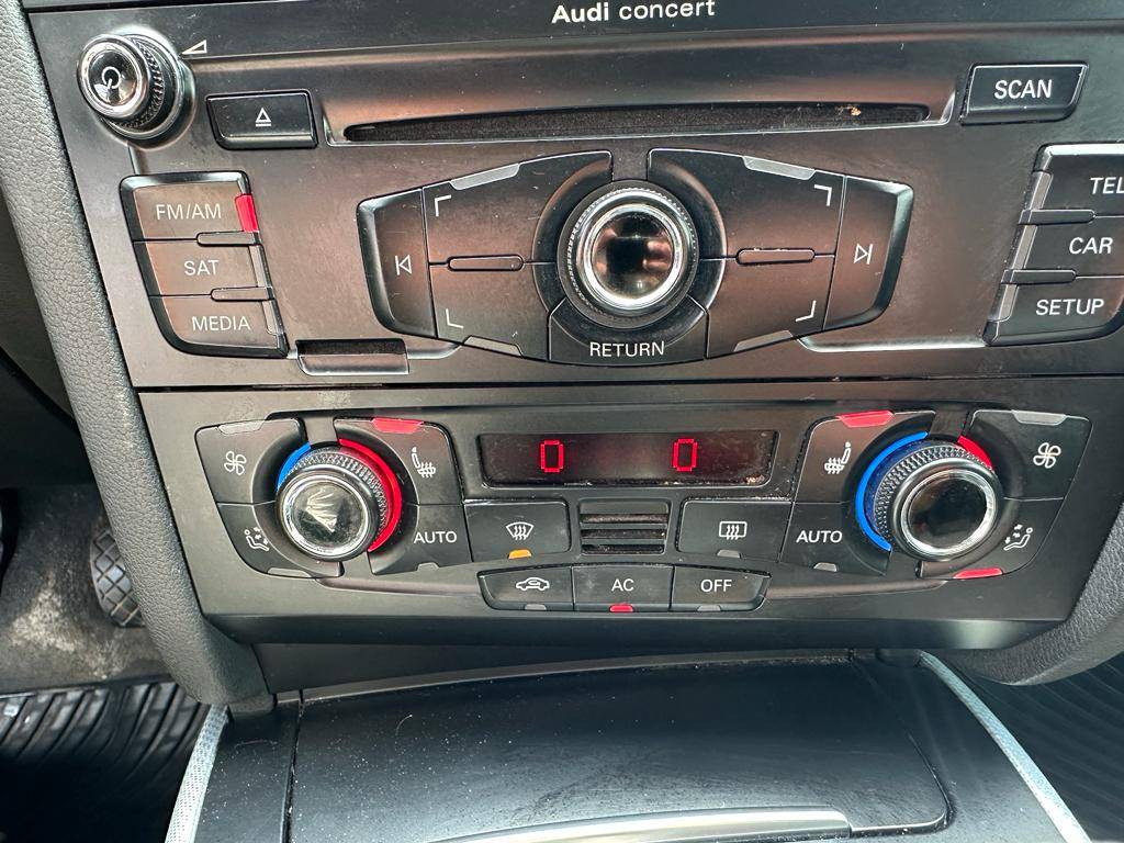 /drivenbyyouautosales/2011-Audi-A4-06090346104660527.jpg