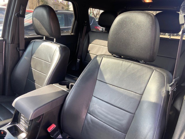 /drivenbyyouautosales/2011-Ford-Escape-10287909150392016.jpg