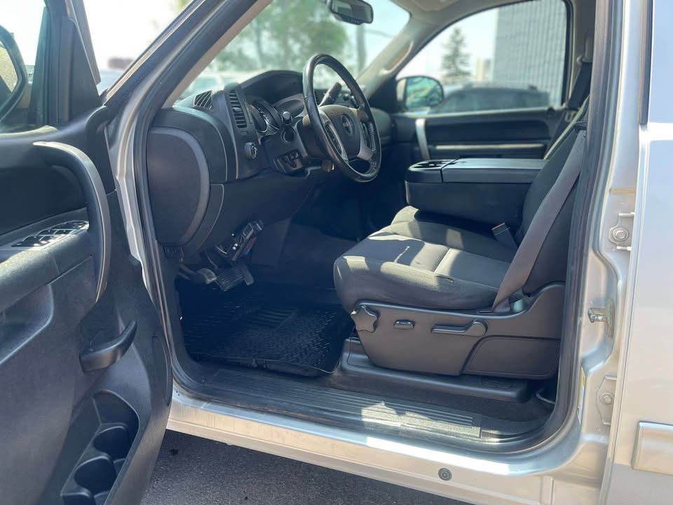 /drivenbyyouautosales/2011-GMC-Sierra1500-9261365454500607.jpg