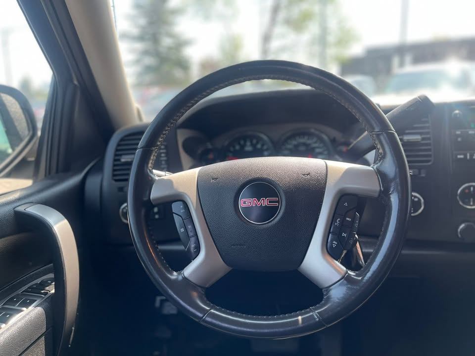 /drivenbyyouautosales/2011-GMC-Sierra1500-9385214743608223.jpg