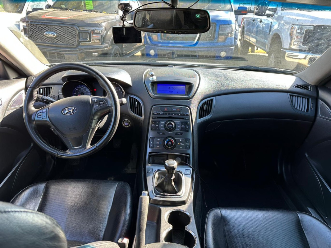 /drivenbyyouautosales/2011-Hyundai-Genesis-17706550681091016.jpg