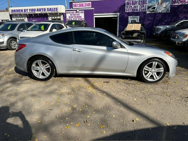 /drivenbyyouautosales/2011-Hyundai-Genesis-40326652837404486.jpg