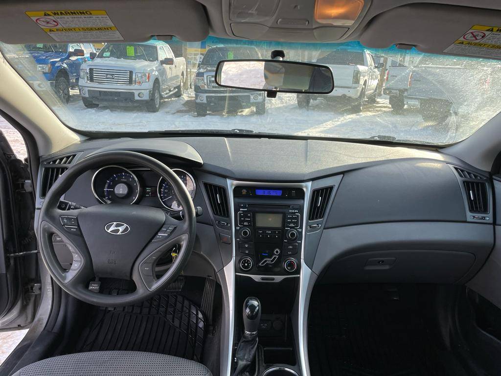 /drivenbyyouautosales/2011-Hyundai-Sonata-5622469494559628.jpg