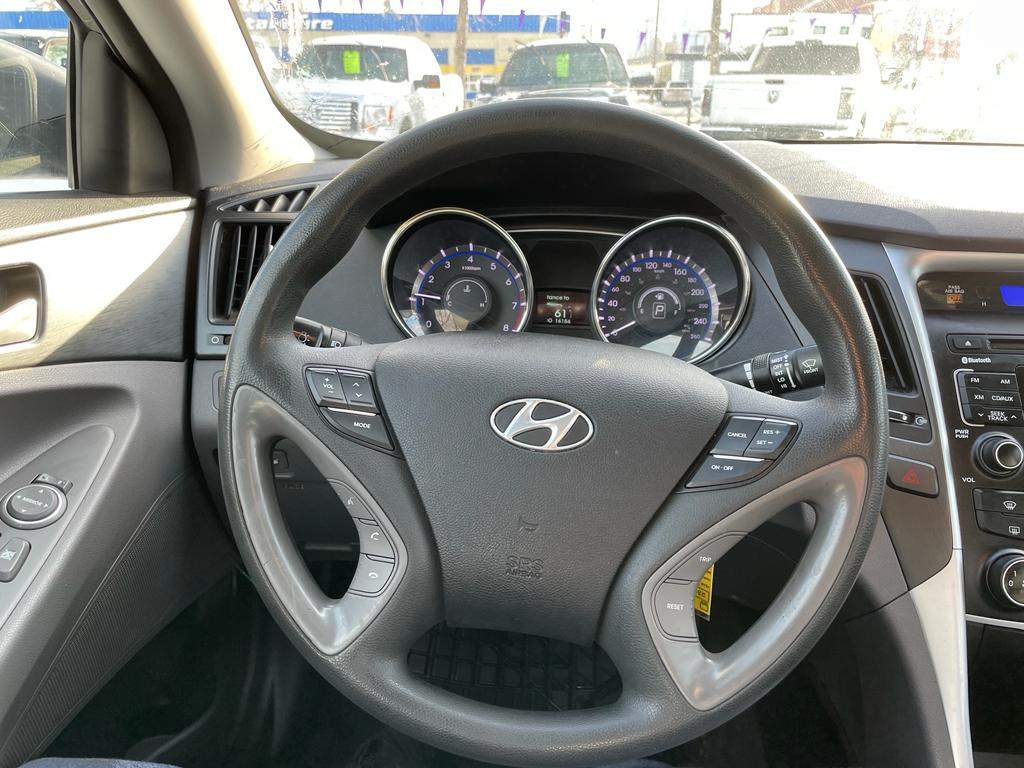 /drivenbyyouautosales/2011-Hyundai-Sonata-5877190072787191.jpg