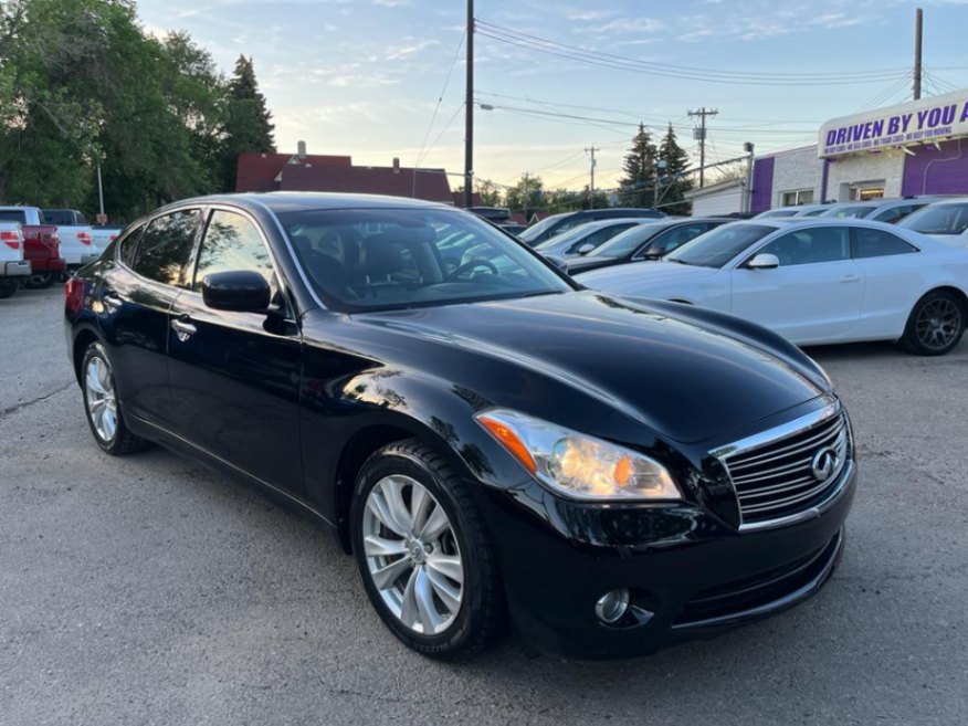 /drivenbyyouautosales/2011-INFINITI-M56-6443026429666256.jpg