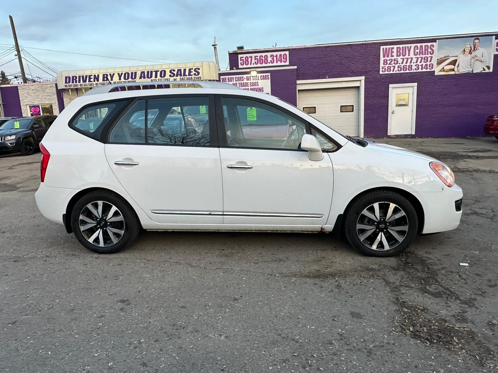 /drivenbyyouautosales/2011-Kia-Rondo-4158366906719926.jpg