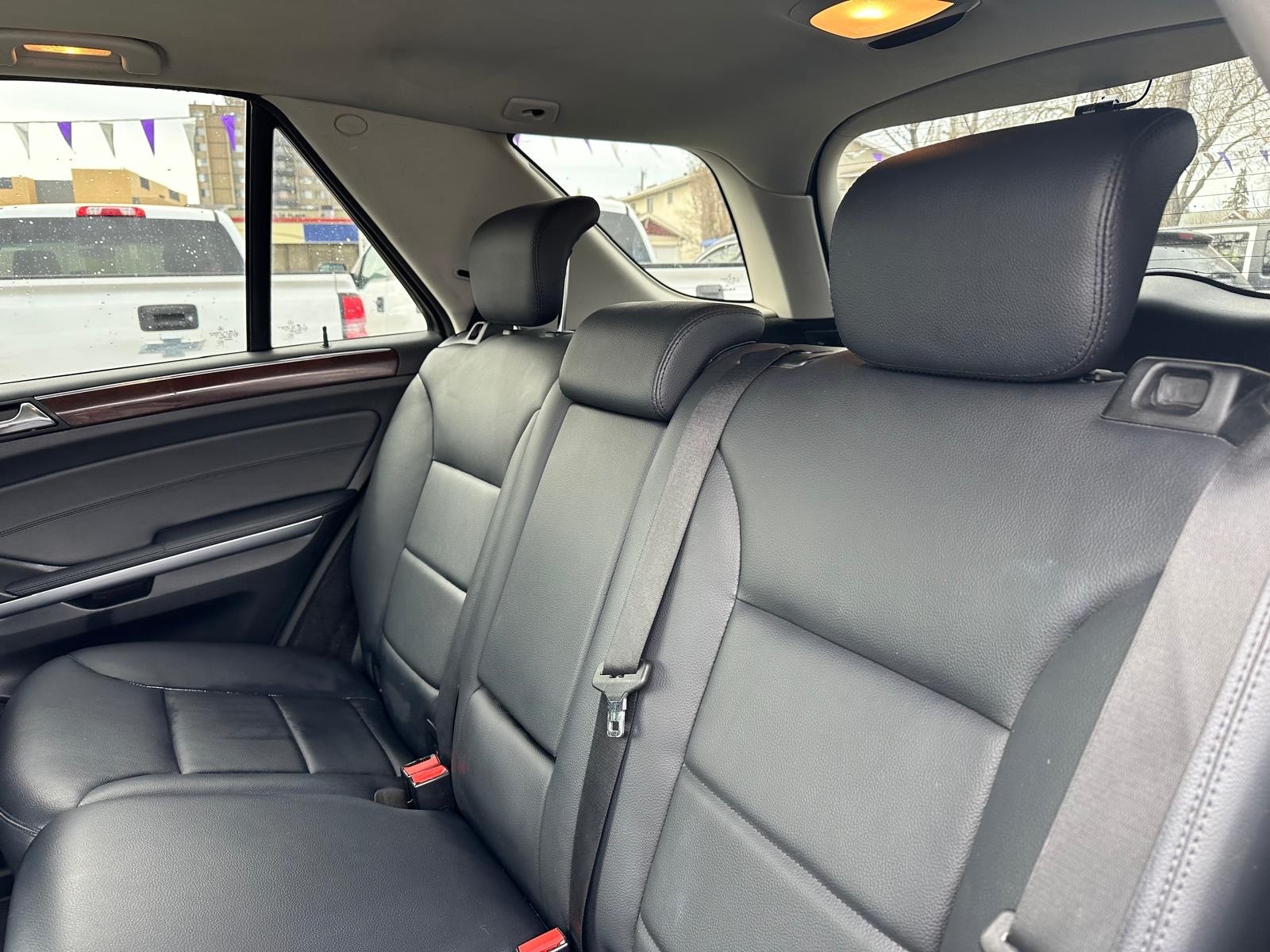/drivenbyyouautosales/2011-Mercedes-Benz-M-Class-12260434215868643.jpg