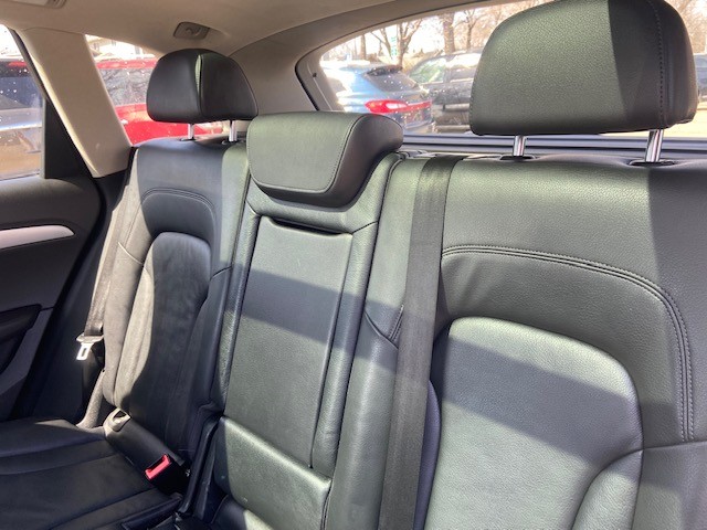/drivenbyyouautosales/2012-Audi-Q5-5073863453304055.jpg