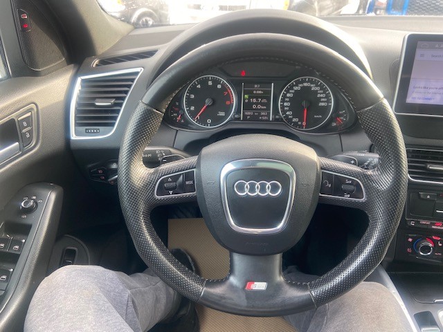 /drivenbyyouautosales/2012-Audi-Q5-8212045207402137.jpg