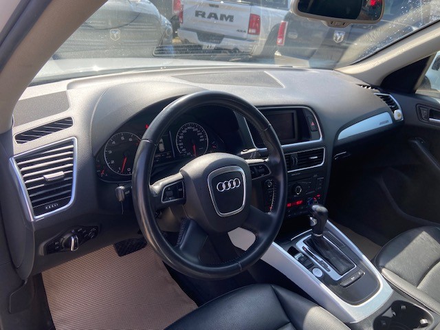 /drivenbyyouautosales/2012-Audi-Q5-9506688032272128.jpg