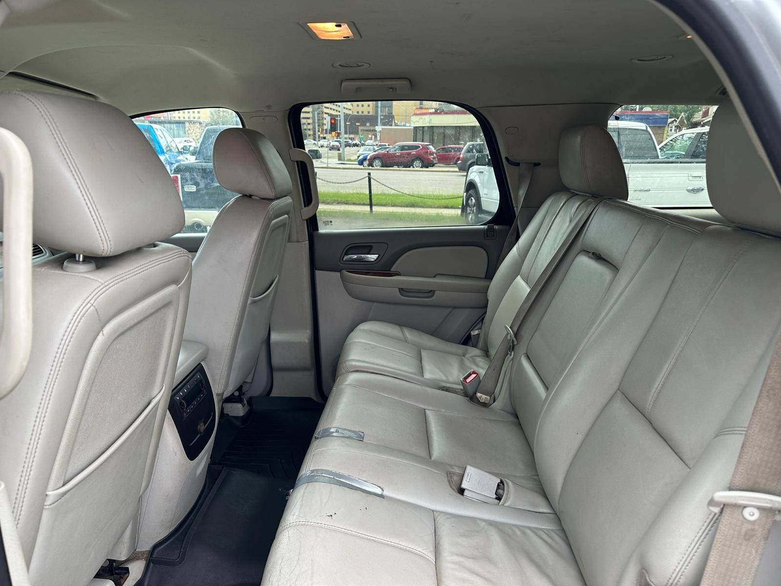 /drivenbyyouautosales/2012-Chevrolet-Tahoe-00729587307391677.jpg